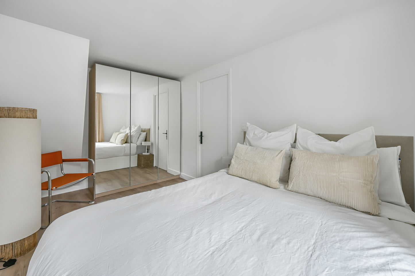 Duplex 2 pièces - PARIS 9ème