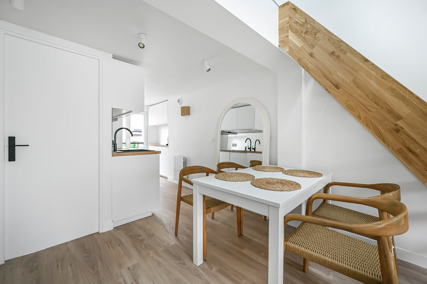 Duplex 2 pièces - PARIS 9ème