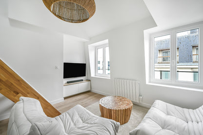 Duplex 2 pièces - PARIS 9ème