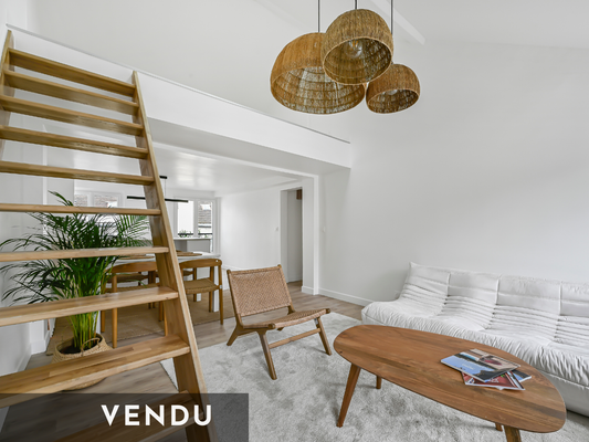 Duplex 3 pièces - PARIS 9ème