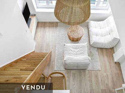 Duplex 2 pièces - PARIS 9ème